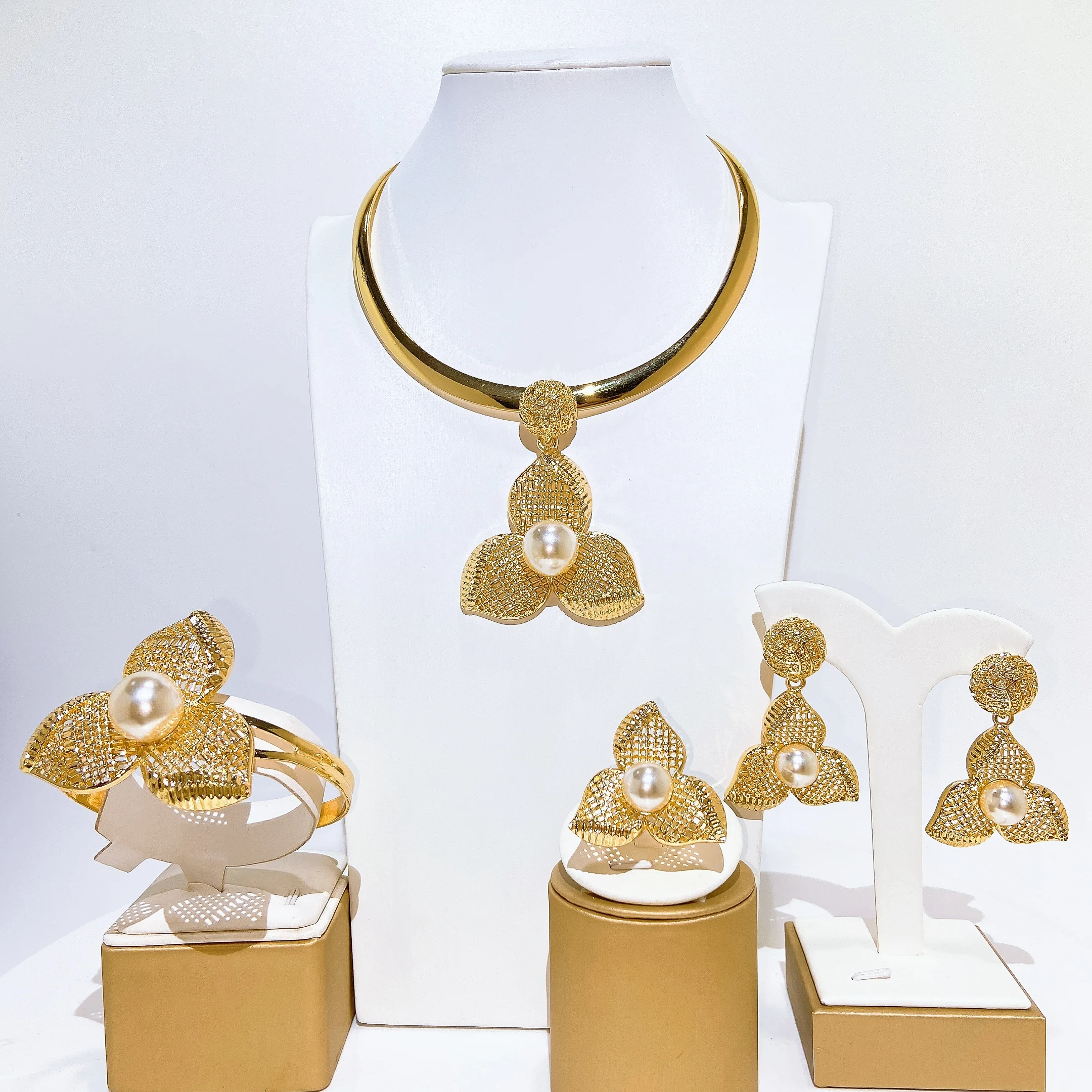 18K Gold Plated Jewelry Sets Women Classic Fashion Design Necklace Earrings Bracelet Ring 4PCS Set