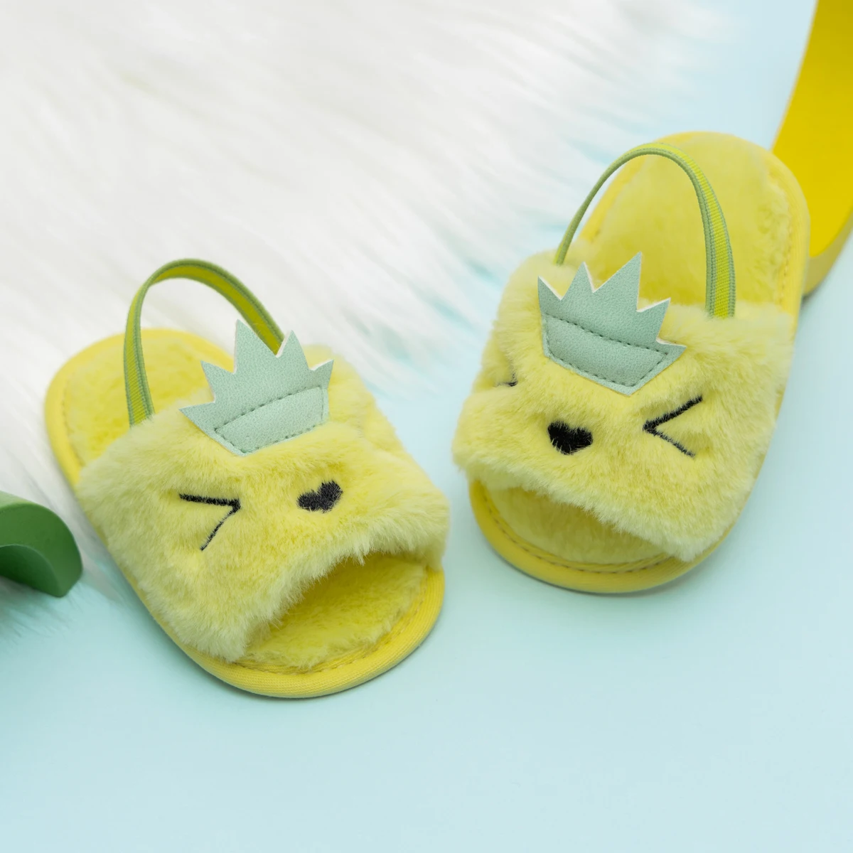 2023 New Winter Warm Baby Slipper Newborn Girl Boy Shoes Indoor Baby Soft Sole Toddler Multicolor First Walkers Crib Shoes