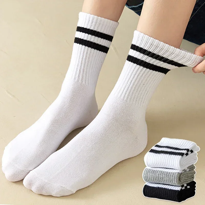 Stripe Solid Cotton Socks Women Autumn Winter Simple Soft Breathable Black White Sport Middle Tube Sock Deodorant Socks