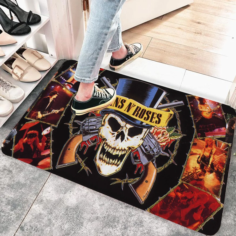 Rock Band Guns N Roses Room Mats antiscivolo assorbe l\'acqua cuscino a striscia lunga tappetino Bedroon tappeti per la casa