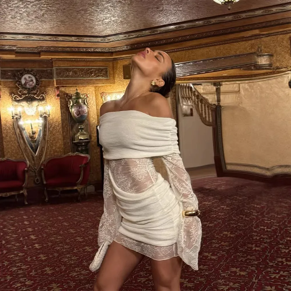Elegantes Kleid mit Schrägausschnitt und Spitzenpatchwork, Hüftwickel-Design, Langarm, Figurbetont, Modisches Party-Outfit, Einfarbig, Schick, Sexy Clubwear