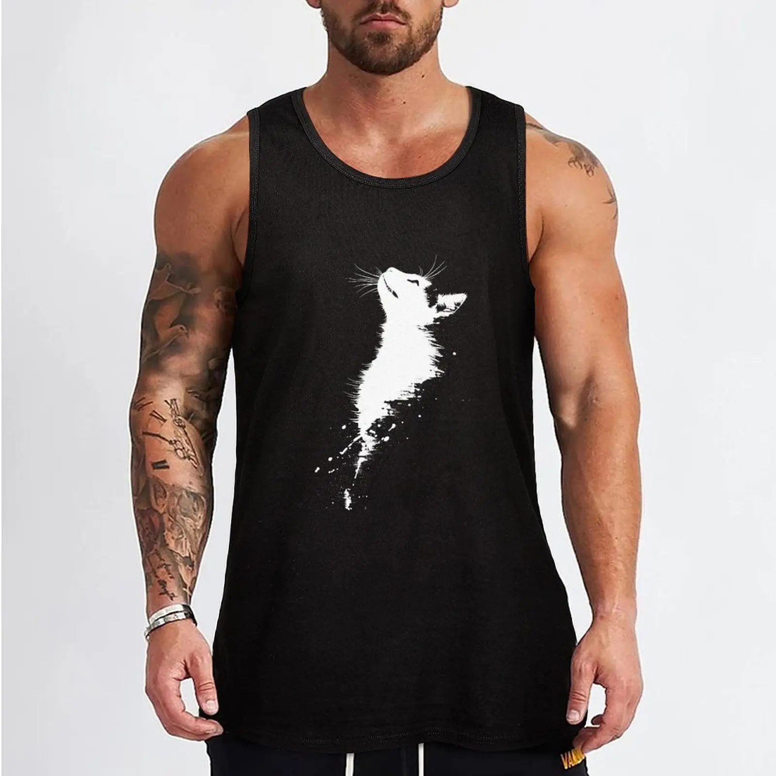 Cat looking up Tank Top Sleeveless top Men's gym clothing sports suits