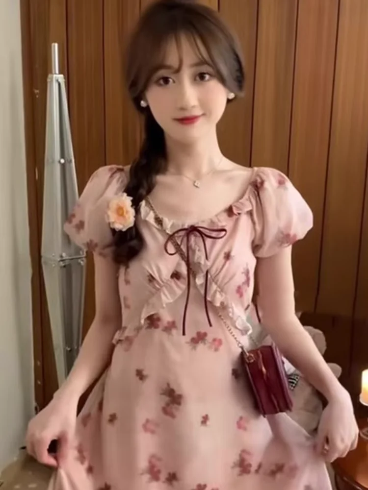 Elegante Vestido Largo Rojo con Flores para Mujer, Diseño con Cinturón, Falda Hermosa, Estampado Floral, Manga Corta, Estilo Maxi