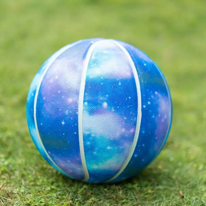 Bola Basket 2025 Ukuran 7 Ideal Untuk Latihan Hadiah Bola Basket PU Lembut Dengan Permukaan Anti Selip Dalam Ruangan Luar Ruangan