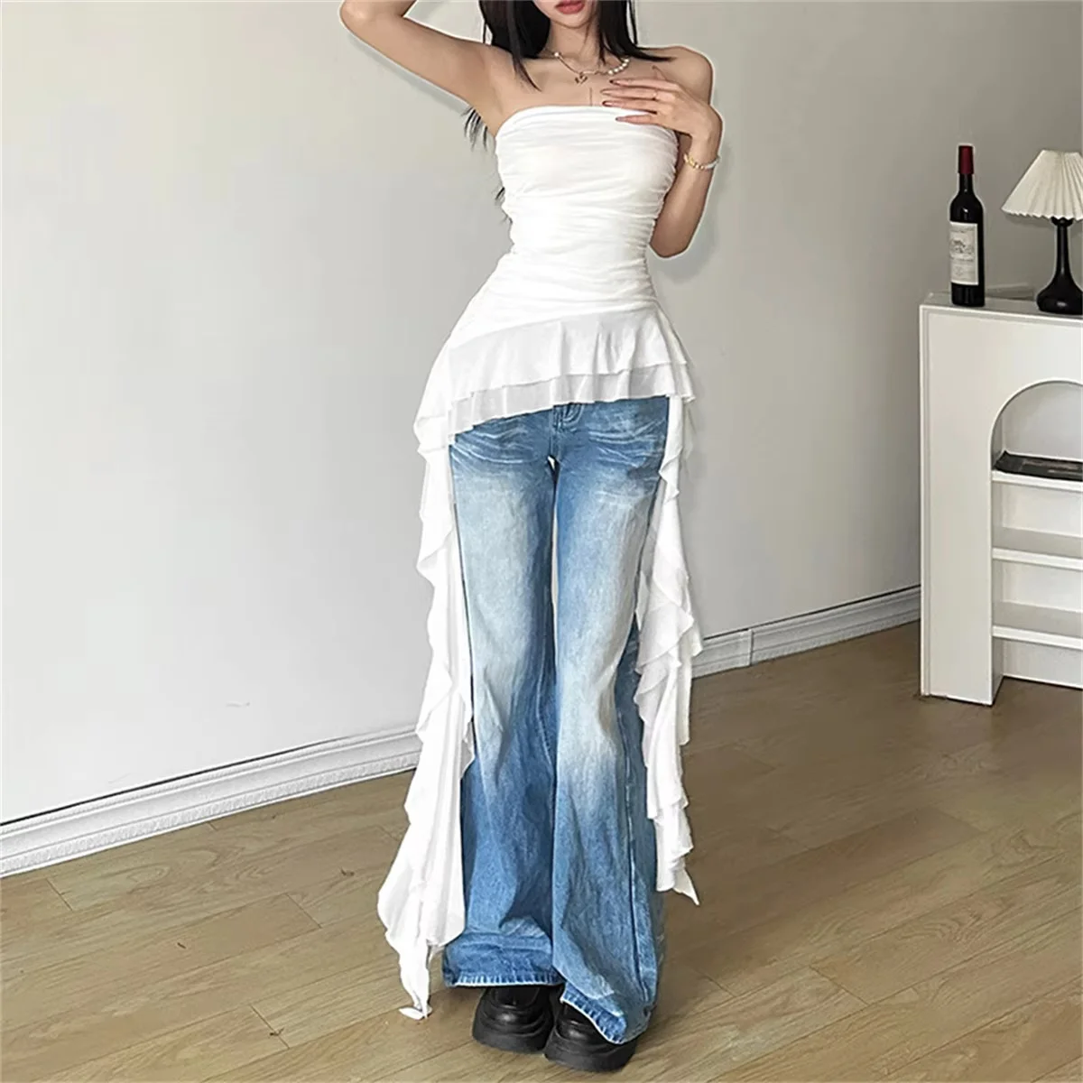 Sommerliches, sexy schulterfreies Spitzen-Crop-Top für Damen 2026 – Lässiges, ärmelloses, trägerloses Neckholder-Streetwear-Mode-Club-Party-Tanktop