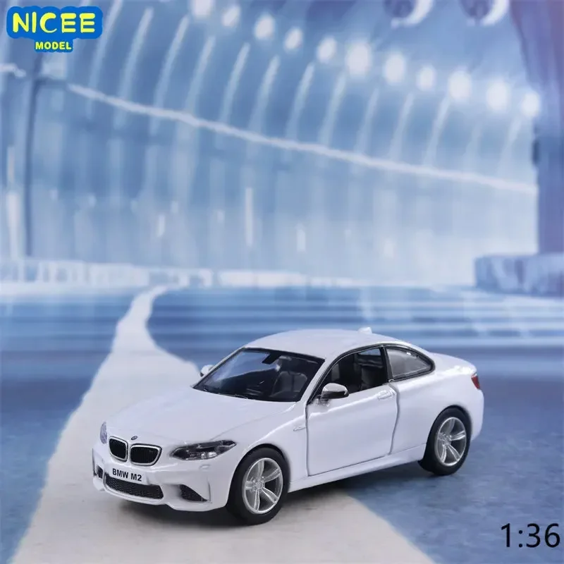 

1:36 BMM M2 sedan car High Simulation Diecast Car Metal Alloy Model Car Children's toys collection gifts H6