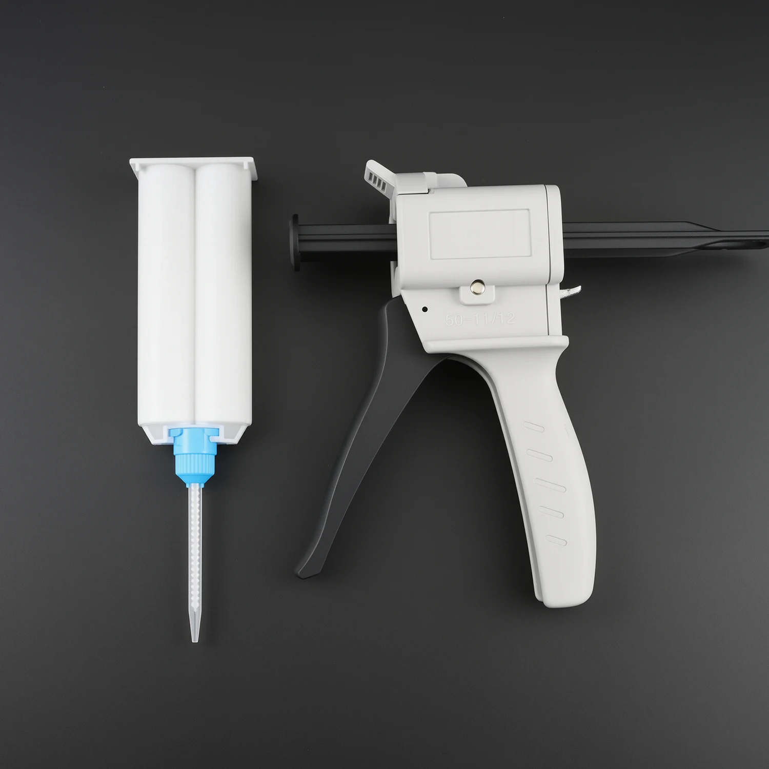 50pcs Epoxy Mixing Nozzle Adhesive Cartridges Tip Static Mixer Nozzle 1:1/2:1 4:1/10:1Mixing Ratio for Adhesive Gun Applicator