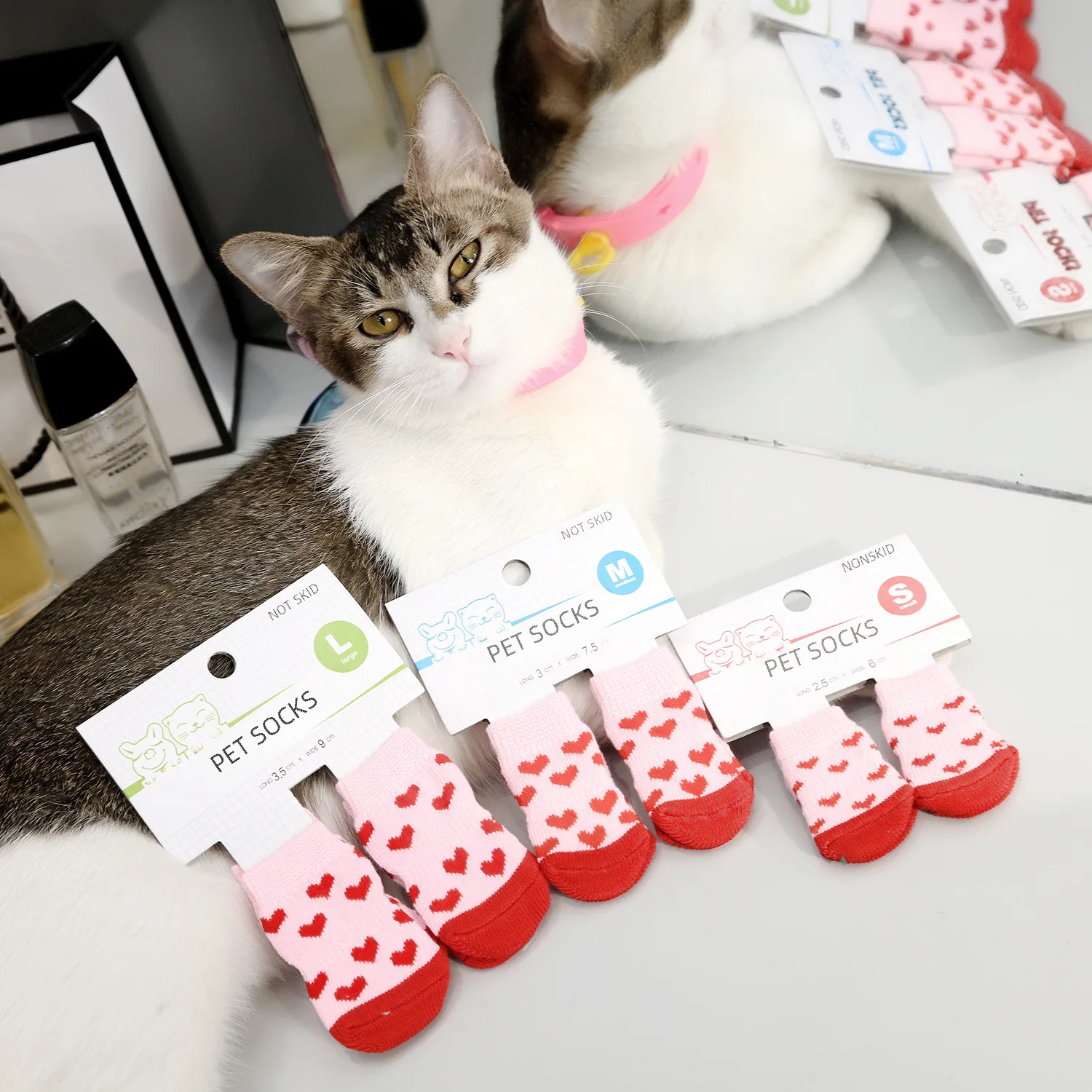 Cross-border pet socks cat socks puppy socks pet supplies shoes and socks manufacturers spot wholesale a generation of hair