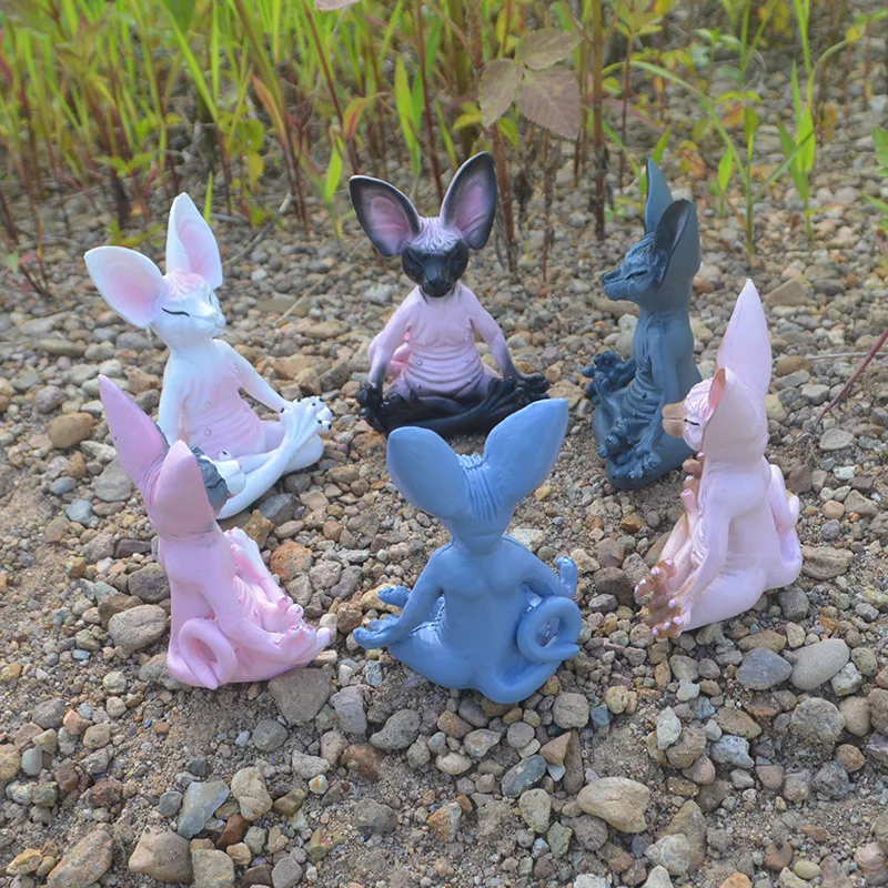 Sitting Animal Meditating Cat Ornaments Sitting in Meditation Creative Home Garden Decoration Resin