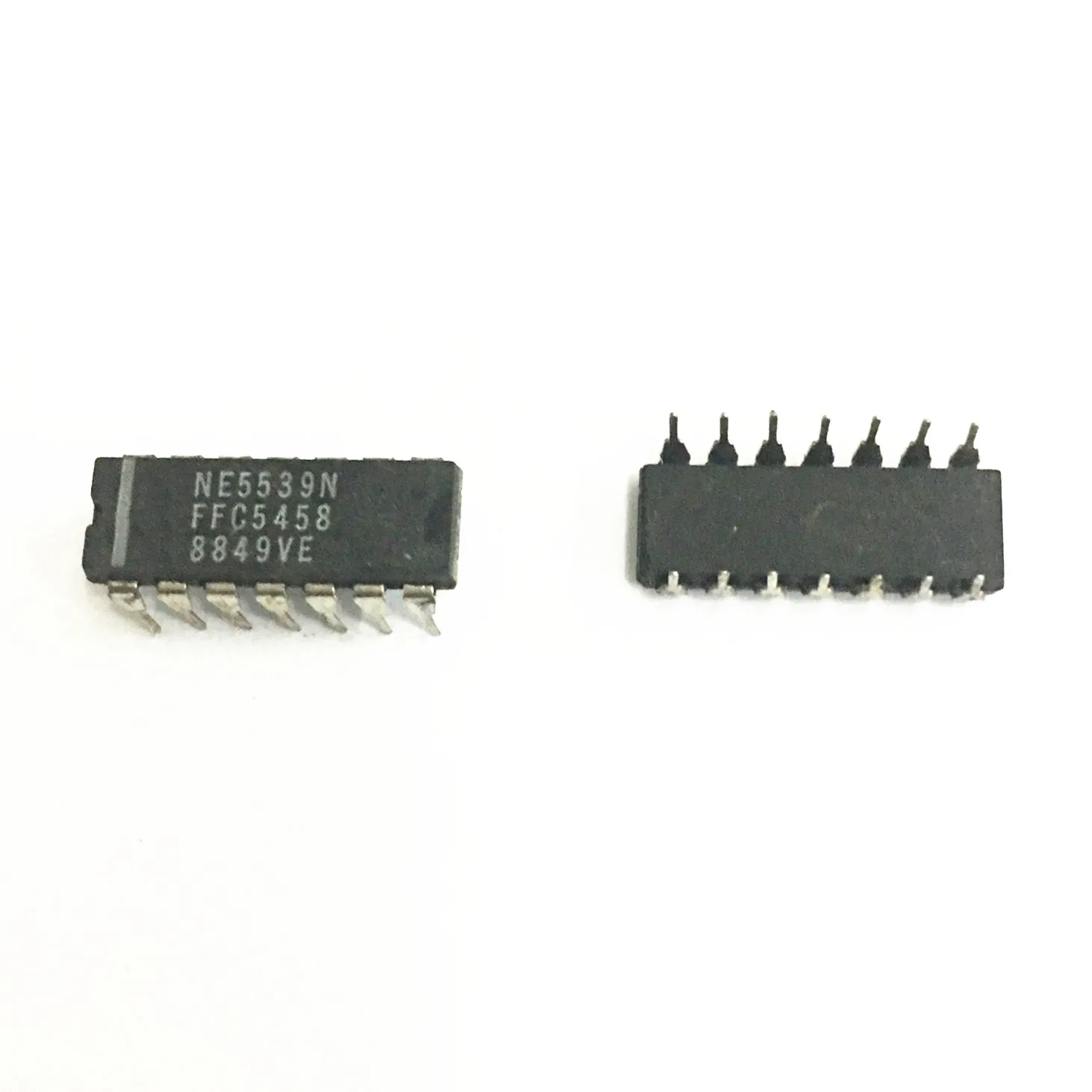 Chip IC amplificatore operazionale 5PCS NE5539N NE5539 DIP-14