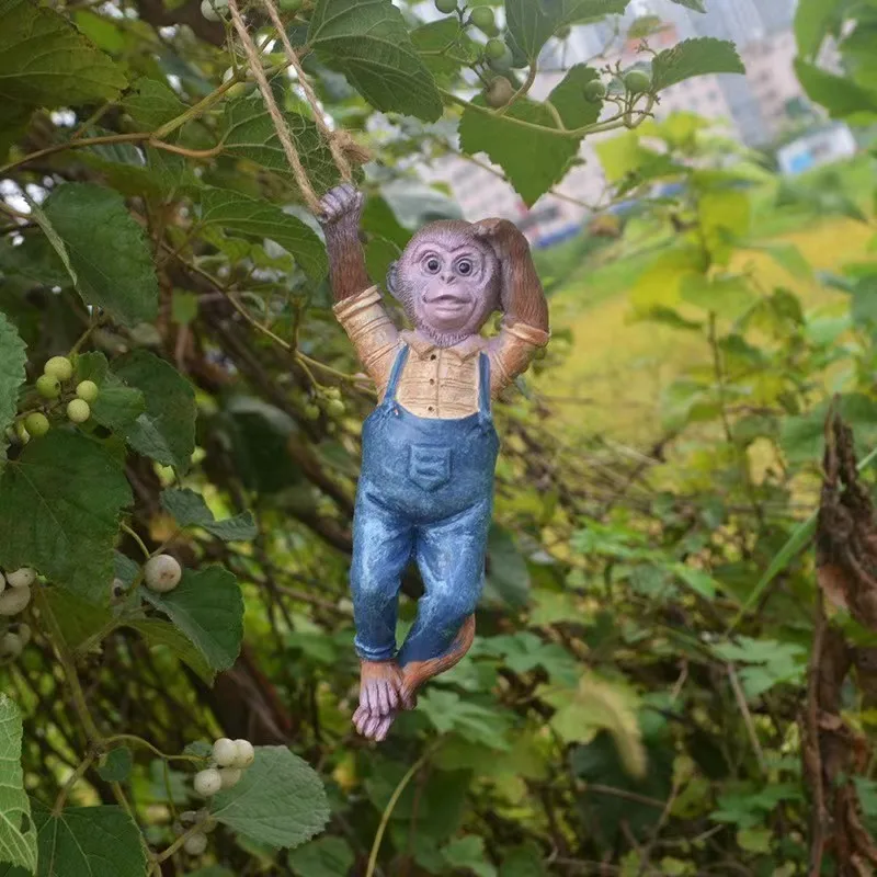 Outdoor Garden Decoration Monkey Tree Rope Hanging Statue Creative Simulation Animal Sculpture Resin Little Monkey Pastoral Deco