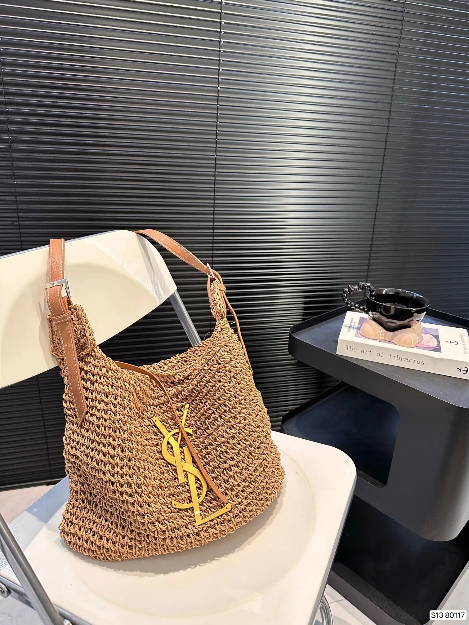 YSL Raffia: La Borsa Tote in Stile Yves Saint Laurent per Tutti