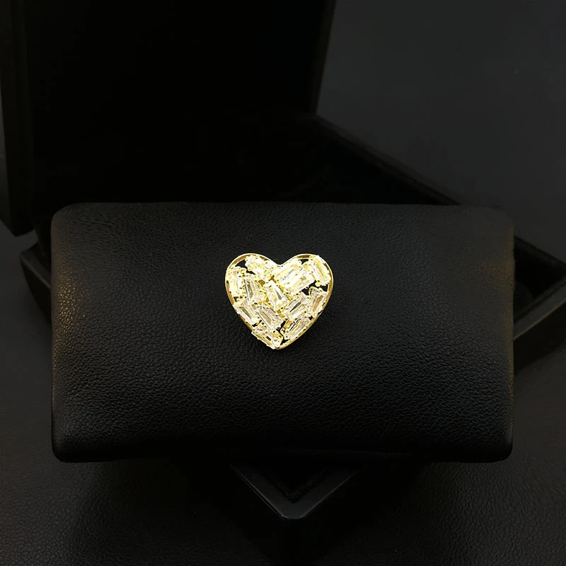 

Love Heart Brooch Anti-Exposure Cardigan Buckle Artifact Skirt Shirt Collar Fixed Magnetic Pins Clothes Accessories Jewelry 5655