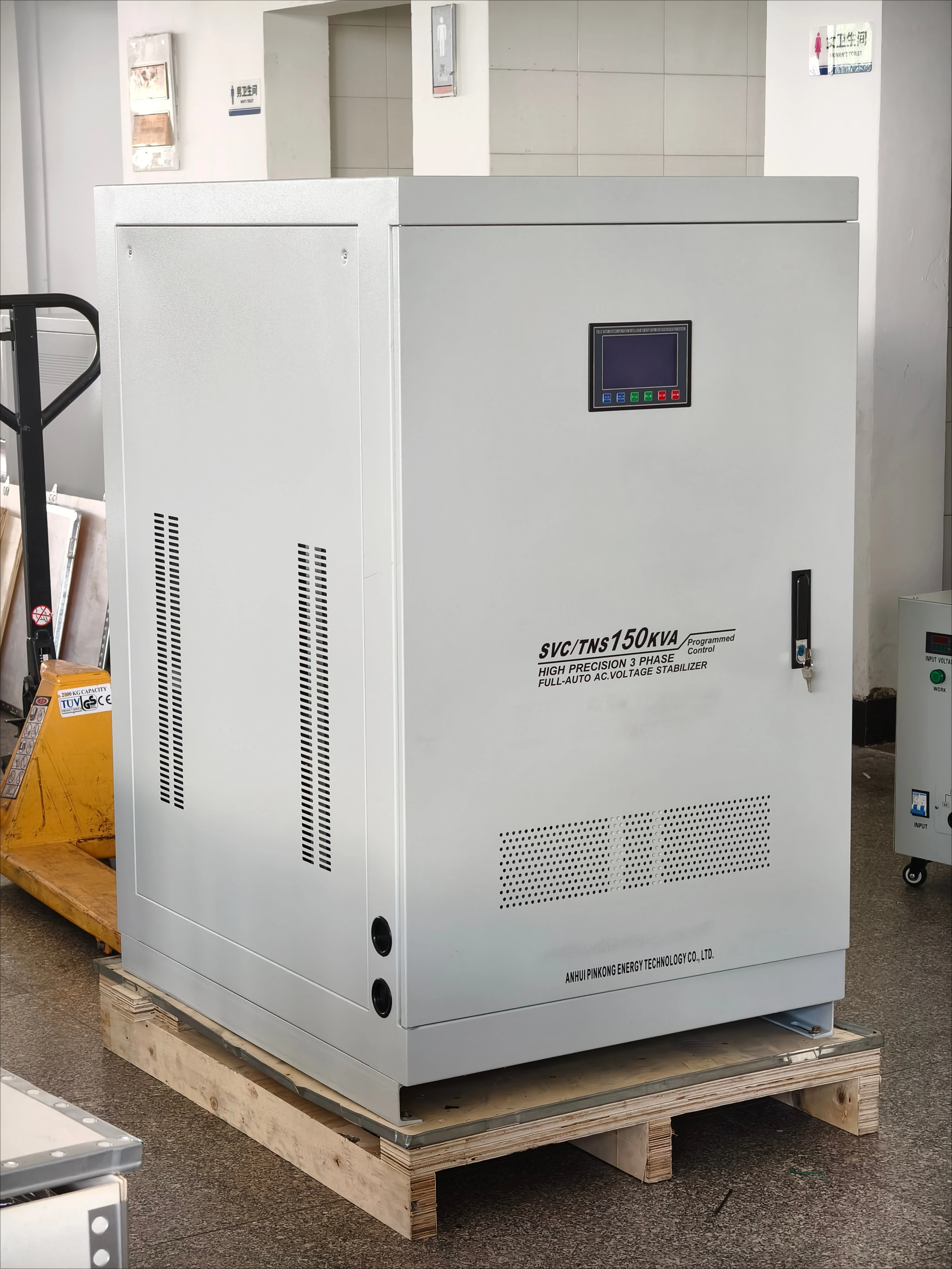 High Performance SVC Regulator 80kVA-150kVA Three-Phase Voltage Stabilizer 220V 380V Stable Power Supply