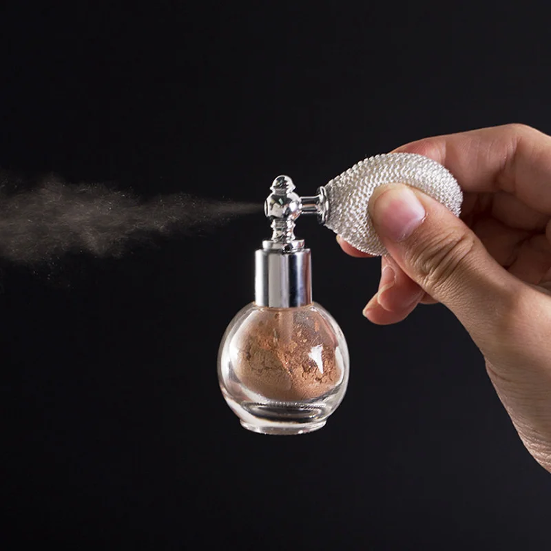 Poudre de surligneur scintillante pour le visage et le corps, spray scintillant à haute brillance