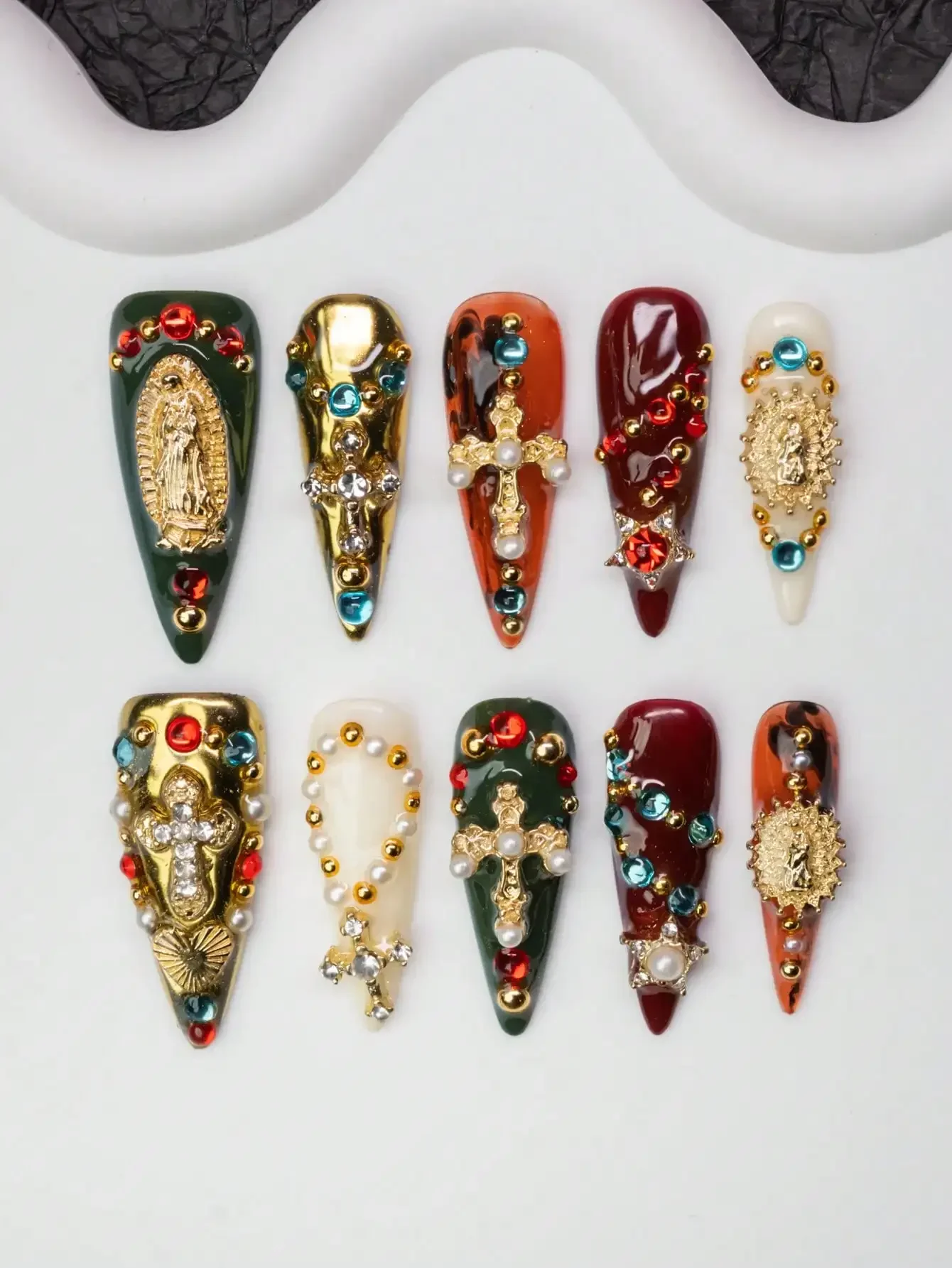 

10pcs/Set Handmade Almond-Shaped Y2K Baddie Style Press-On Nails, Red, Gold, Green, White, Orange Tie Dye Nail Tips With Cross,