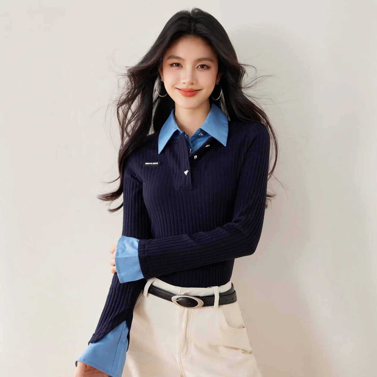 

Американский ретро-дизайн с рукавами-трубой, искусственный топ из двух частей, весна 2024, новый высококачественный женский облегающий вязаный свитер с воротником-поло