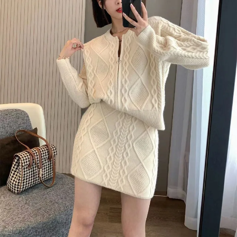 

Autumn and Winter New Fried Dough Twists Knitting Suit Women's Loose Zipper Sports Style Sweater Skirt Two-piece Suit