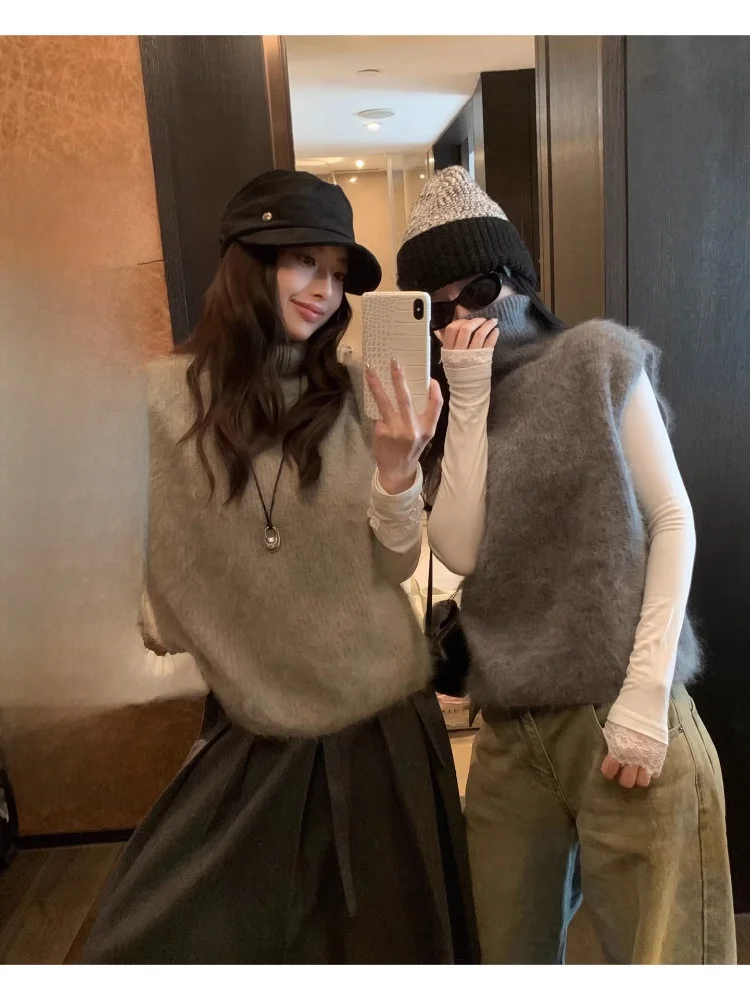 

EKOOL Women's High Collar Wool Camere Vest Sweater Thiened Loose Fit Layering Top Comfortable Warmth Pure Color Commute S...