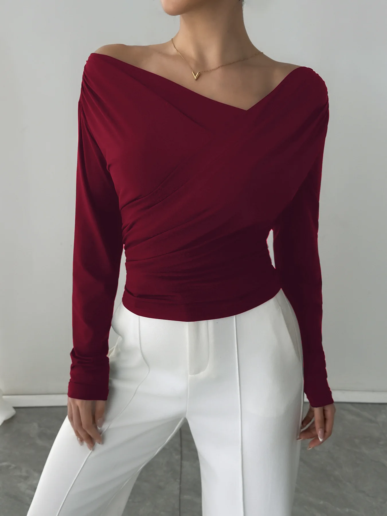 

2025,New,Spring,European,Clothes,Solid,Loose,T-Shirt,Women,Fashion,Sexy,Skew collar,Tops,Long Sleeve,Bottoming Shirt,Tees,57033