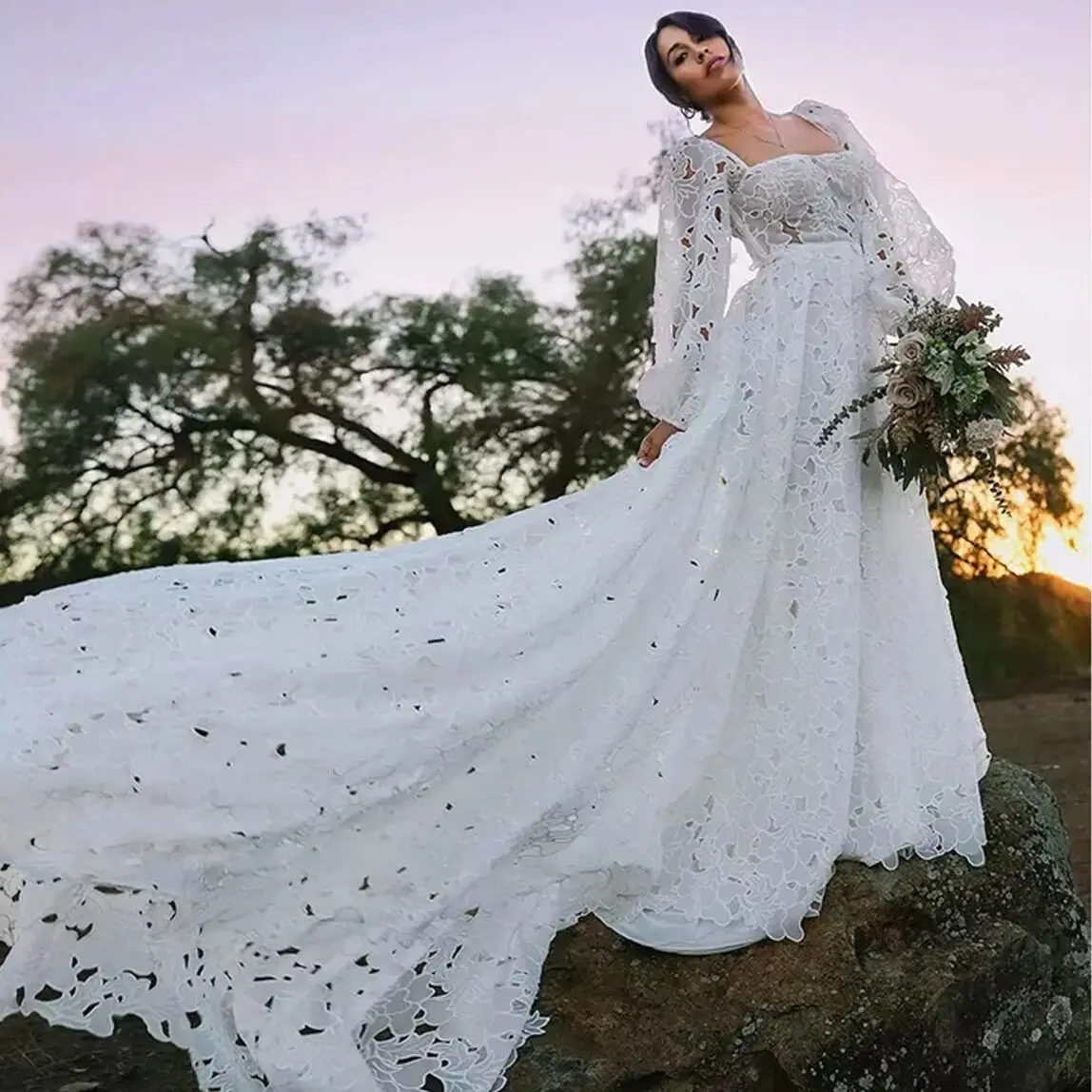 15043 #   Personalizado requintado gola quadrada mangas compridas inchadas a linha vestido de casamento renda vestido de noiva para mulher novia