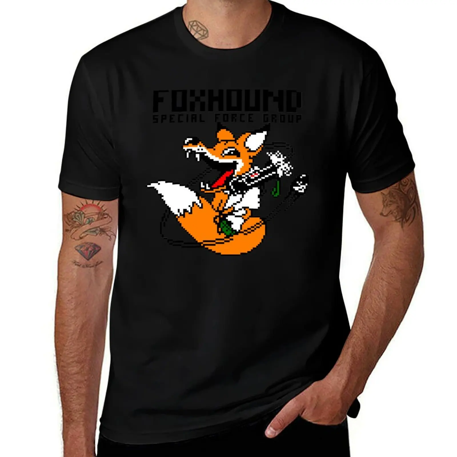 FOXHOUND PIXELART FOX BLACK T-Shirt Basic Short Sleeve T-Shirt for Men