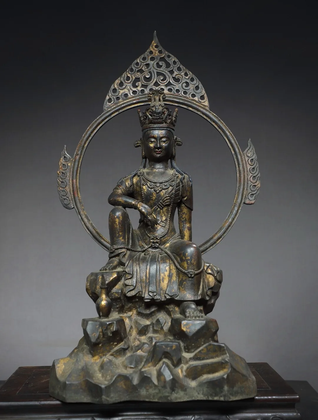 

22"Tibetan Temple Collection Old Bronze Cinnabar Mud gold flame Guanyin Amitabha Sitting Buddha Worship Hall Town house