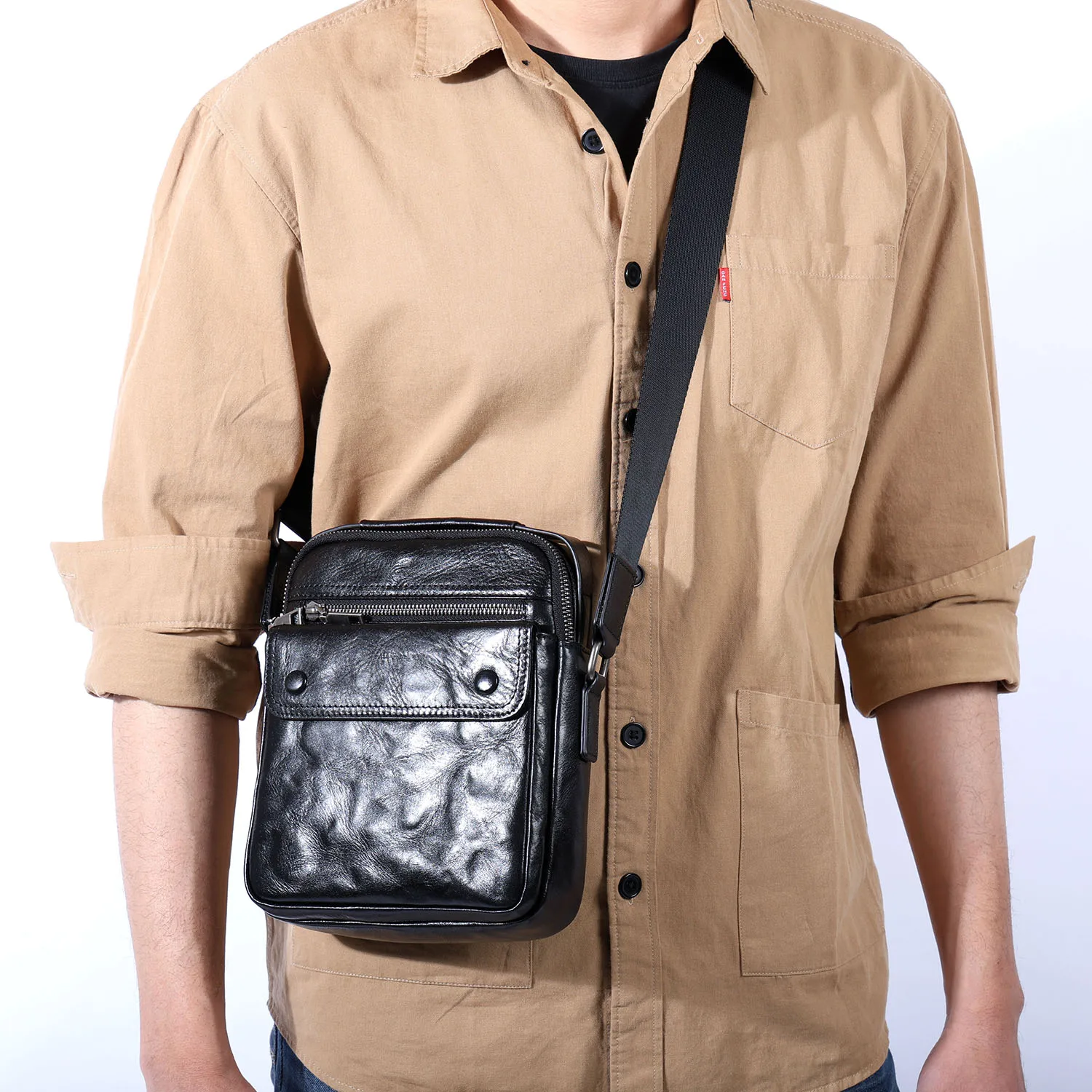 S.WORKER Echtleder Herren Umhängetasche Messenger Bag Crossbody-Taschen für Männer Rindsleder Oberleder Modischer Casual-Stil – Detail 5