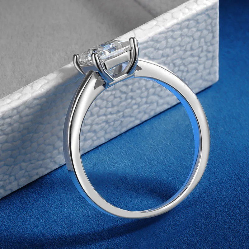 Halaile 1-4CT الأميرة قص مويسانيتي الدائري S925 فضة كلاسيكي سوليتير غرامة مجوهرات النساء المشاركة الزفاف هدية