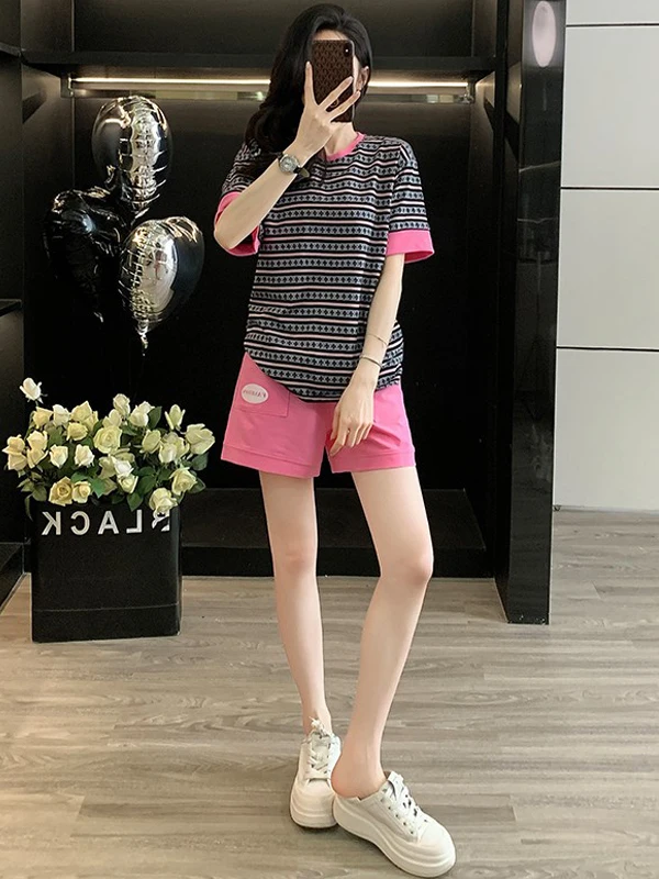 

European Style Casual Sportswear Set Women Summer Loose Slim Short Sleeve T-Shirt Fashionable Pink Shorts Two Piece Set