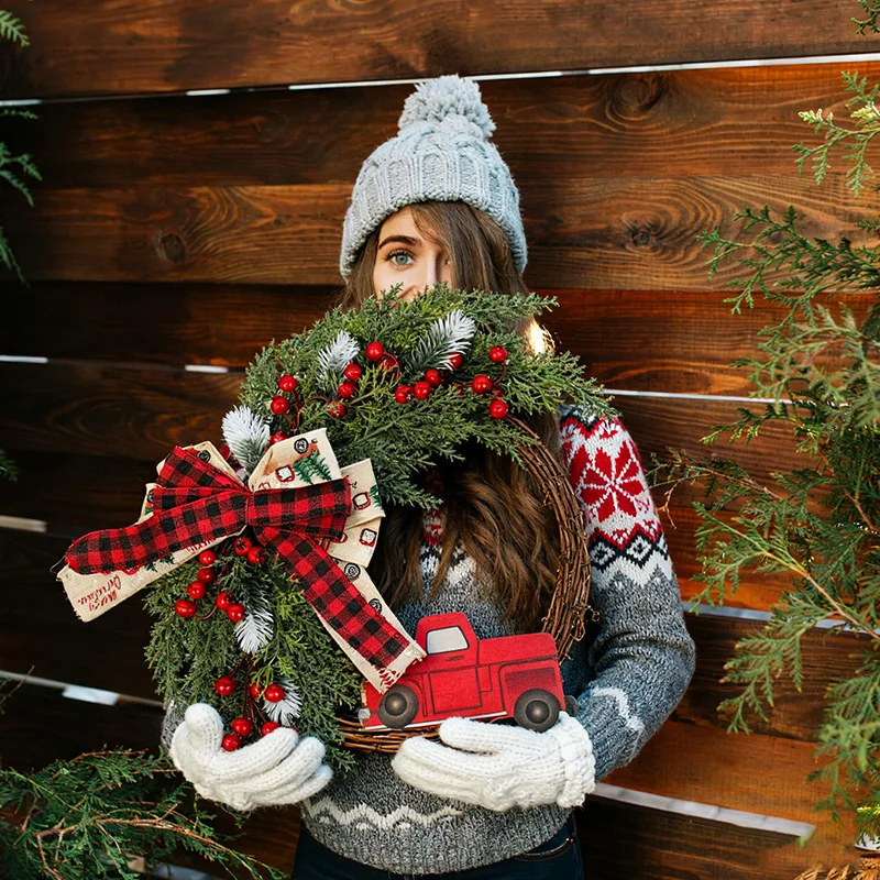 Guirnalda navideña de 40cm, piña Artificial, baya roja, adornos colgantes, decoraciones de pared para puerta delantera, Navidad de Año Nuevo