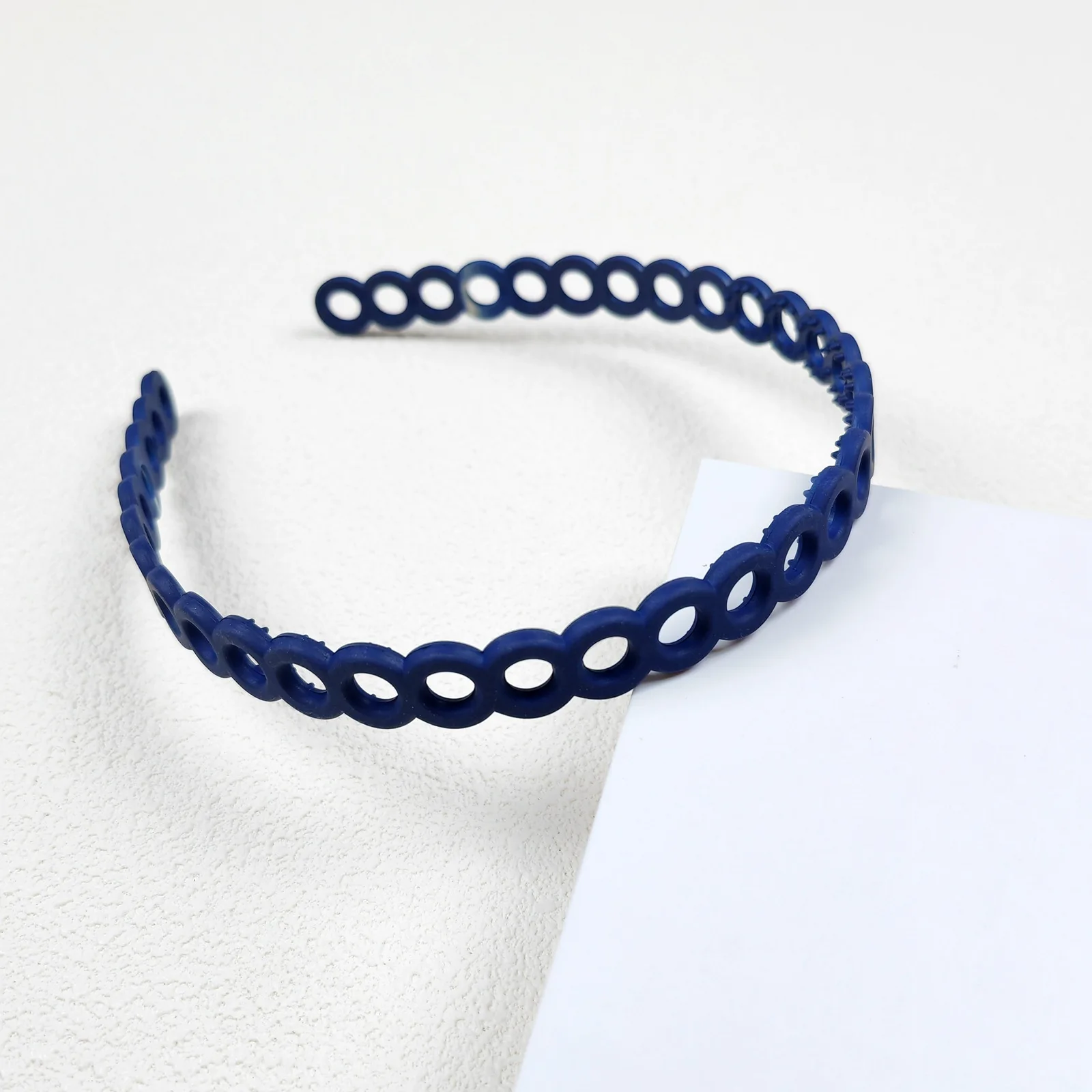 New Fashion Rubber Paint Round Hole Plastic Hair Accessories Face Wash Girl Ladies Simple Frosted Headband Wholesale