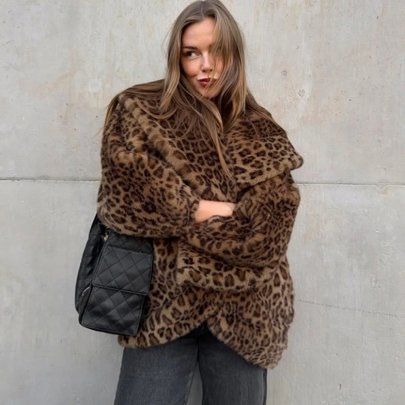 TARUXY Fashion Leopard Print Fuzzy Coat Women's Collared Long-Sleeved Loose-Fitting Warm Hottie High Street Jacket Winter Female