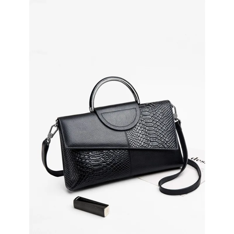 حقيبة يد نسائية فاخرة جديدة ذات سعة كبيرة للولائم حقيبة يد بطبعة تمساح حقيبة كروس عصرية للسيدات