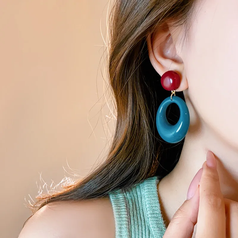 2026 Damen Retro Geometrische Ovale Hängeohrringe Blau-Grüne Harz-Tropfenohrringe Vintage Statement-Schmuck für Party und Alltag – Detail 9