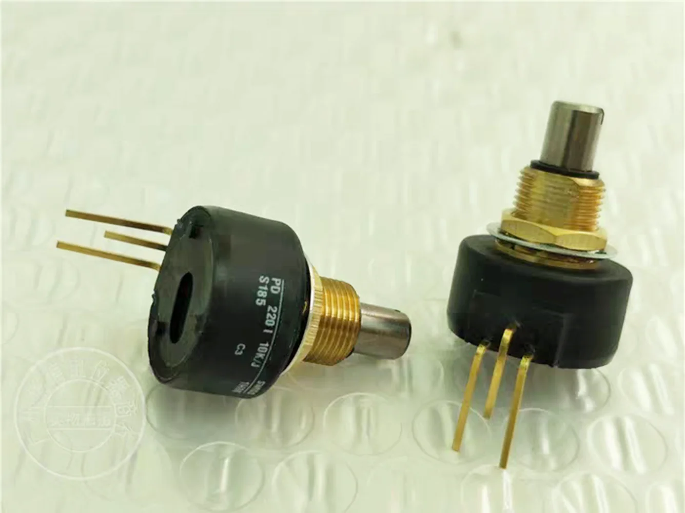 Original new 100% PD2201 10K/J PD220I PD220I10K swiss potentiometer 10K gold-plated feet (SWITCH)