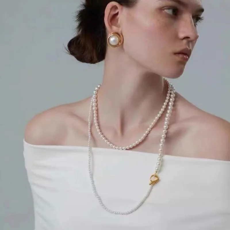 One Style for Multiple Wears Long Gradient Pearl Necklace French Luxury Design for Women High-end Long OT Button Sweater Chain
