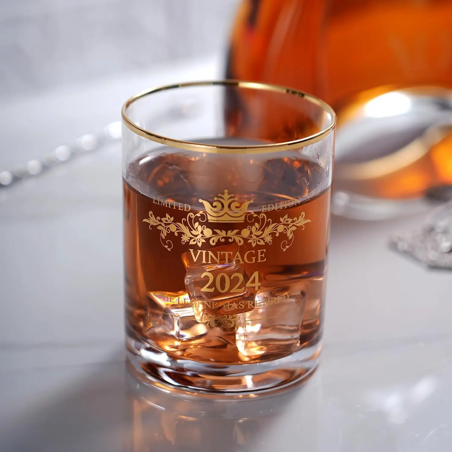 2024 هدايا التقاعد للرجال والنساء بوس زميل العمل أبي أمي صديق 13 أوقية كوب شرب زجاجي ويسكي الأسطورة له هدية متقاعد (Le #2