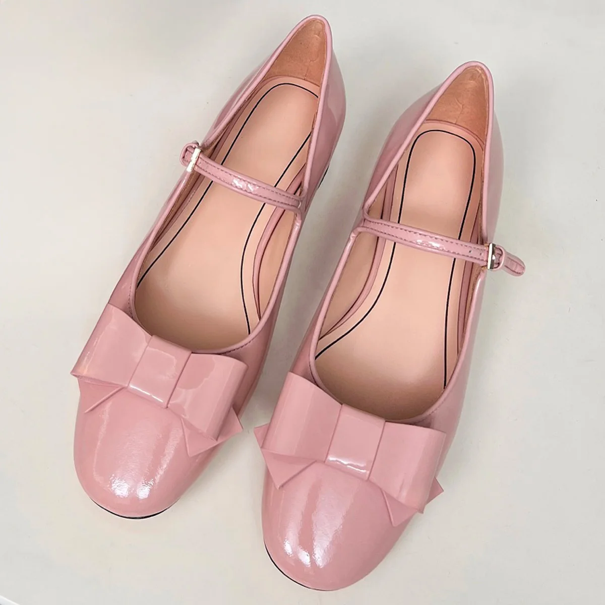 

2026 Women's Soft Patent Leather Round Toe Bow Mary Jane Flats, Fashion Slip-Ons Classic Retro Daily Casual Shoes YYT26010517