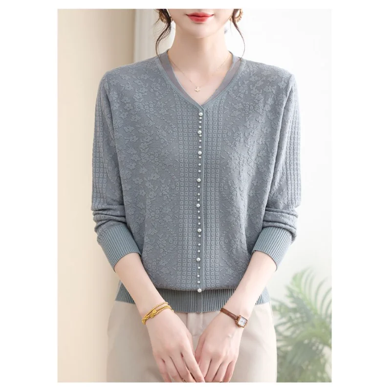 

Fashionable Women's V-neck Long-sleeved Pullover Knitted Loose Base Shirt Top