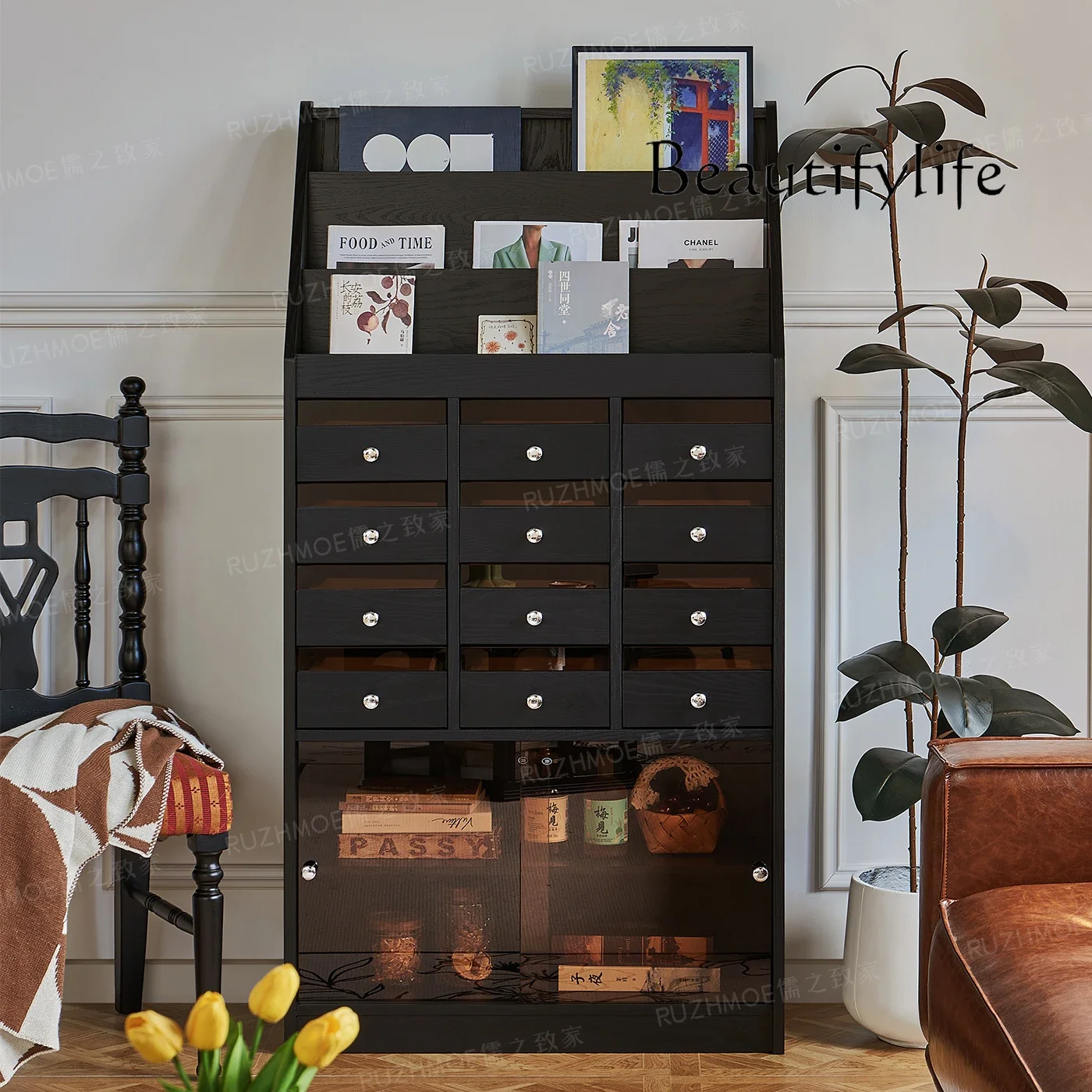 

v Черный ретро журнальный шкаф из цельного дерева для гостиной, многофункциональный ящик для хранения, французский вертикальный шкаф из цельного дерева