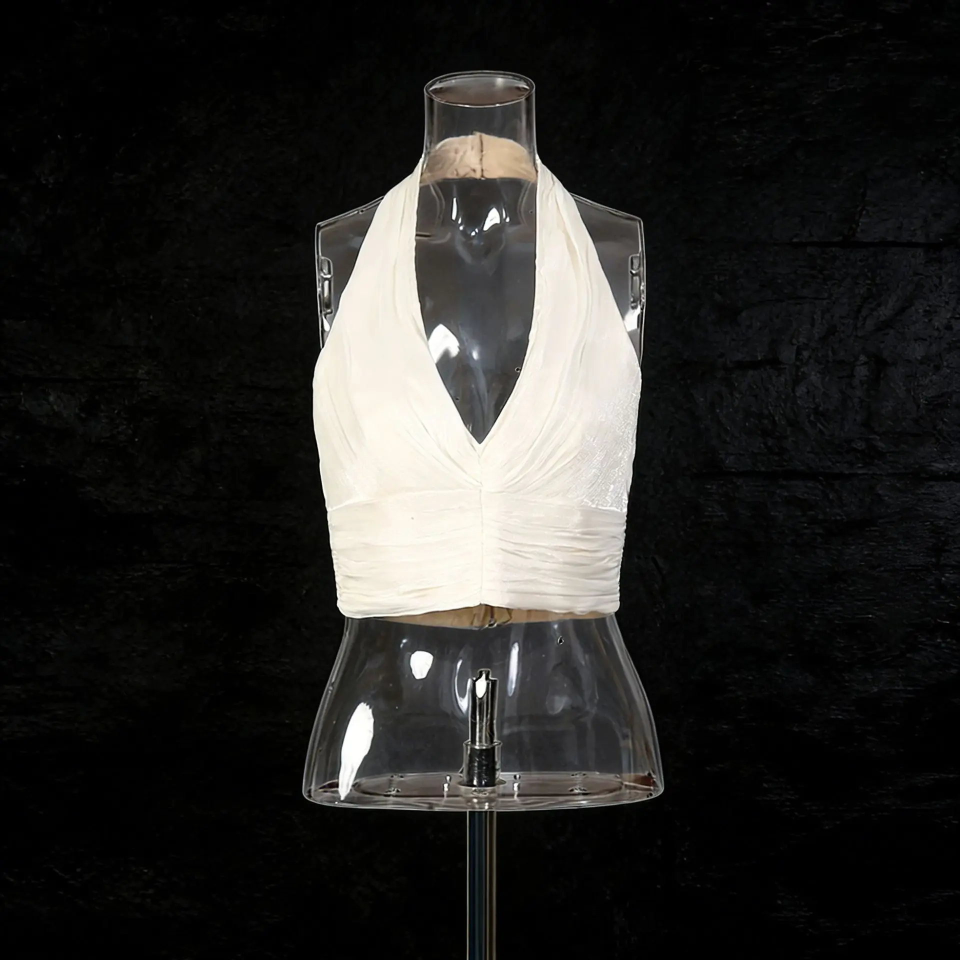2026 Frühling Neues Französisches Eleganz-Set im Sanften Stil Zweiteiliges Set Neckholder-Top + Plissierter Rock – Detail 8