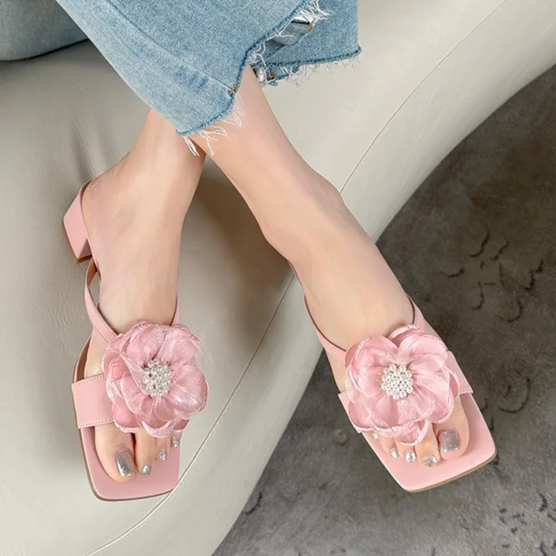 زهرة النساء النعال صندل كعب عالٍ ساحة تو أحذية أنيقة الصيف 2025 فستان مضخات الاتجاه المفتوحة تو أحذية الشرائح غير رسمية