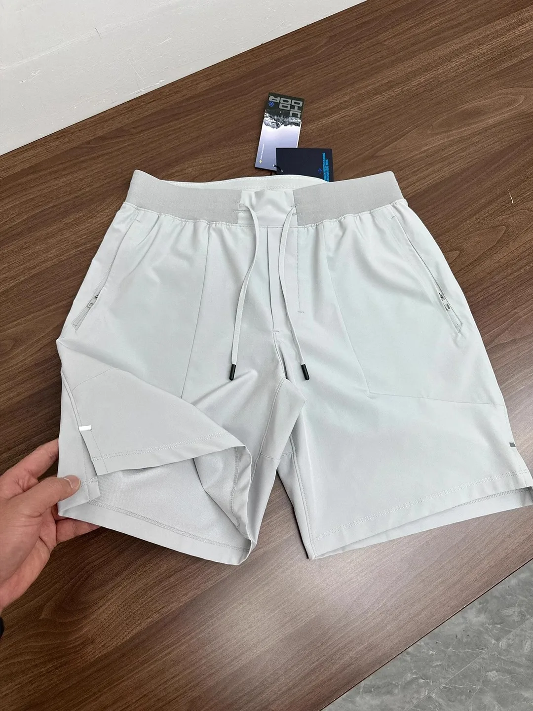 

Легкие мужские спортивные орты Qui Dry Ice Silk Fitn для бега, прямые ноги, длина пять четвертей, повседневные летние орты