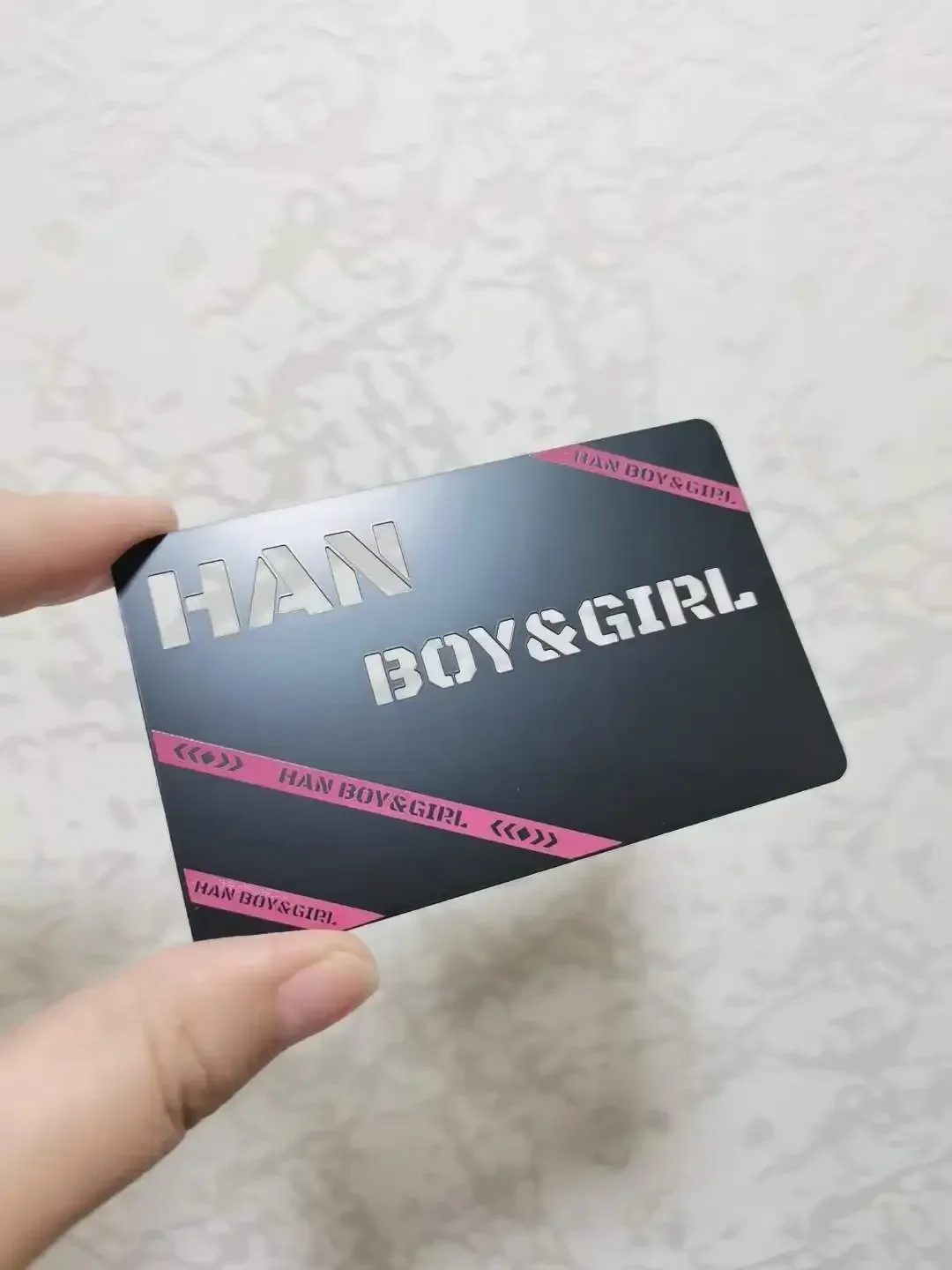 Tarjeta de visita de metal de acero inoxidable de lujo con logotipo personalizado moderno al por mayor de 0,8 mm para grabado láser