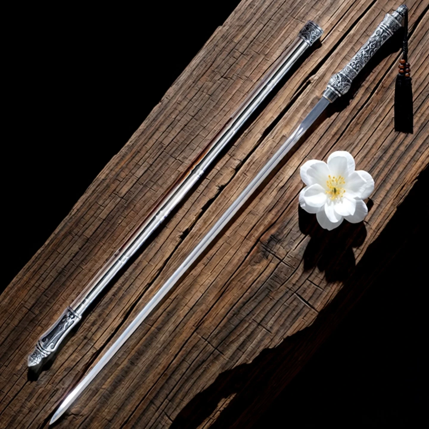 Silver Prism Stick Sword Manganese Steel Blade Mirror Polished Stainless Steel Scabbard Extendable To 179cm Oriental