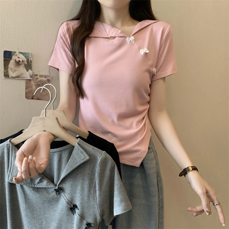 

Plus Size Turn-down Collar Ruched Irregular T-shirt for Women Summer Design Slim Fit Short Sleeve Top
