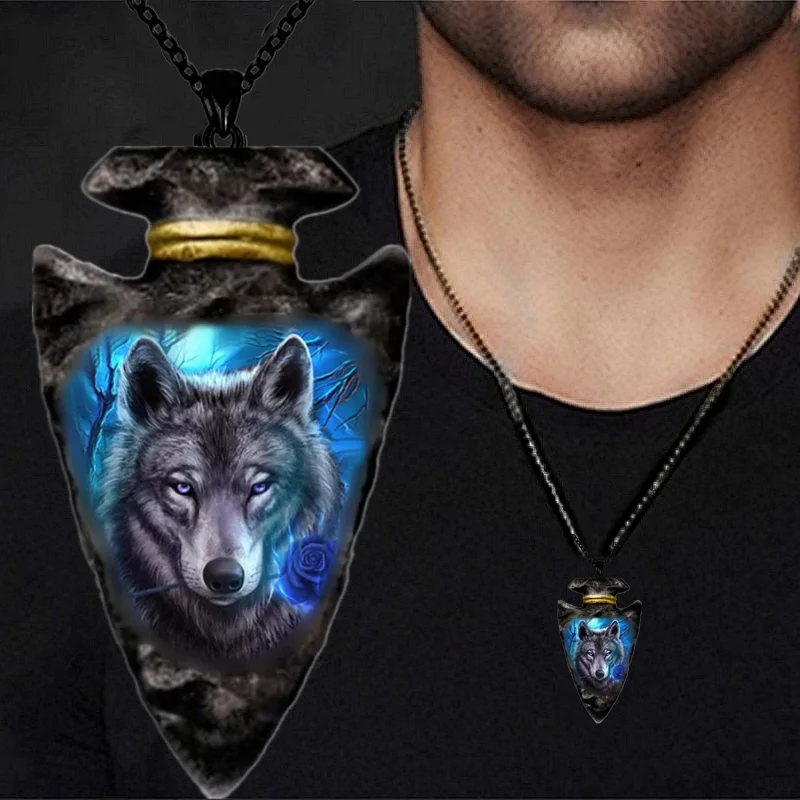 Creative Black Triangle Chain Pendant Animal Wolf Head Necklace Hip Hop Necklaces for Men Animal Jewelry Stainless Steel Gift