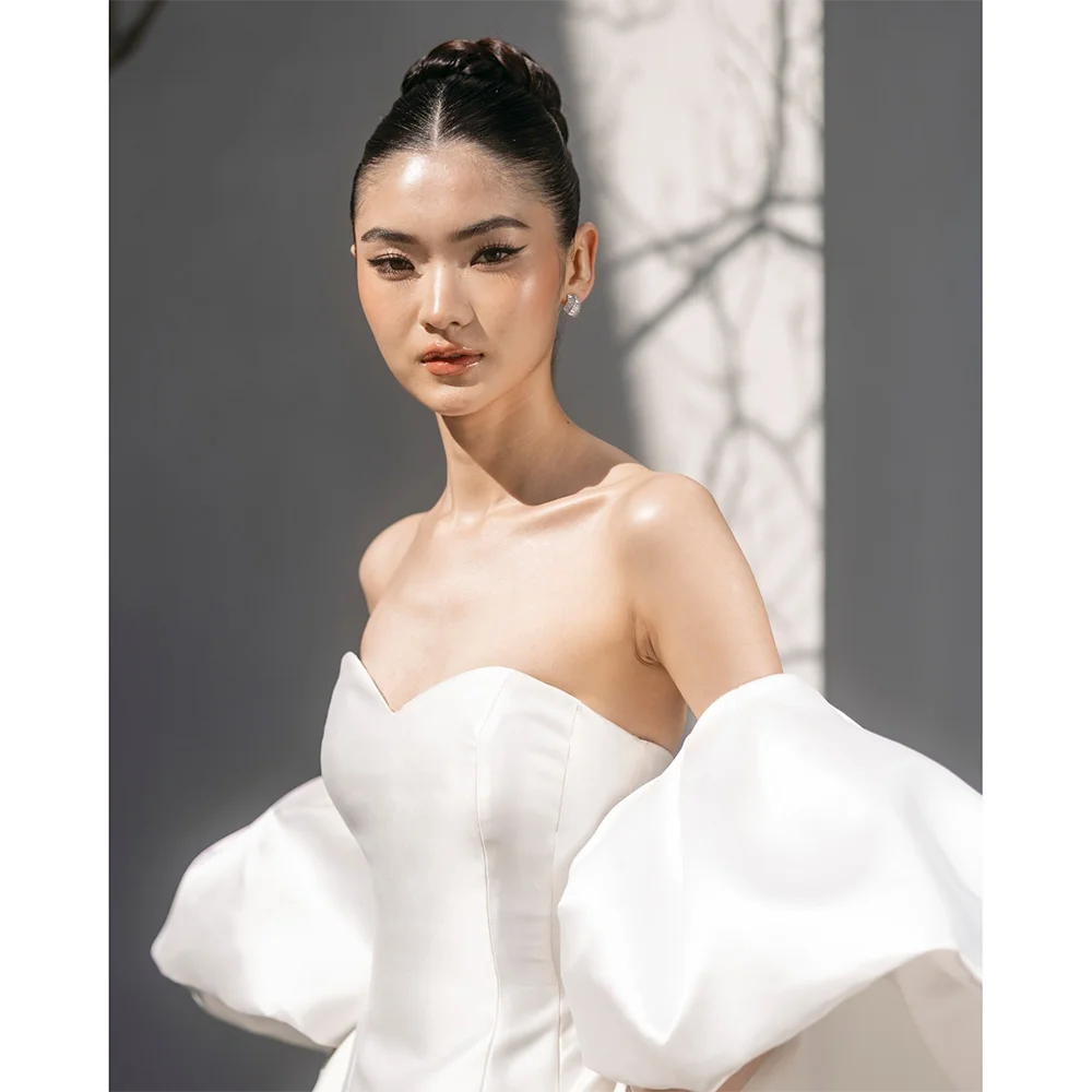 Charming Unique 3D Flowers Wedding Dress Customized Strapless Rose Shawl Sleeves A Line Sweep Train Bridal Gown 2026