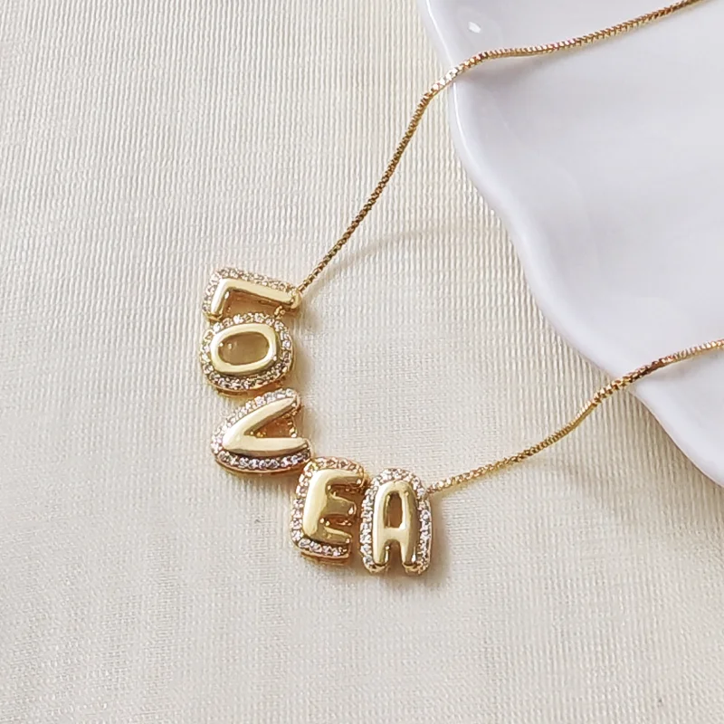 

Customized Cuban chain letter necklace with 26 first letter clavicle chain zircon letter pendant, women's jewelry gift